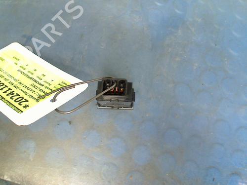 Switch HYUNDAI TUCSON (JM) 2.0 All-wheel Drive | BP21188845I30 