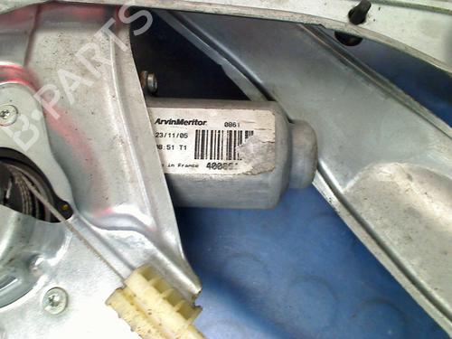 Front right window mechanism RENAULT CLIO III (BR0/1, CR0/1) 1.2 16V (BR02, BR0J, BR11, CR02, CR0J, CR11) | BP23567429C23 