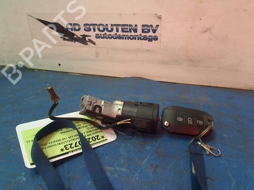 Used Ignition barrel PEUGEOT 308 SW II (LC_, LJ_, LR_, LX_, L4_) 1.6 BlueHDi 120 (120 hp) 13085801