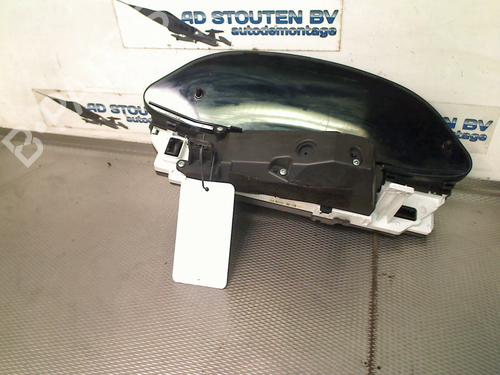 Used Display monitor TOYOTA YARIS (_P9_) 1.3 VVT-i (SCP90_, SCP90R) (87 hp) 25613875