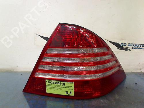 Used Right taillight MERCEDES-BENZ S-CLASS (W220) S 320 (220.065, 220.165) (224 hp) 16135768