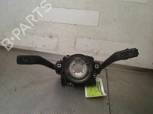 Commodo Essuie Glace / Phare VW GOLF VI (5K1) 1.2 TSI (105 hp) 31966057