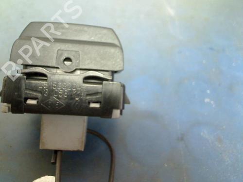 Switch RENAULT MEGANE III Grandtour (KZ0/1) 1.5 dCi (KZ09, KZ0D, KZ1G, KZ29, KZ14, KZ1W, KZ10, KZ1F,... | BP21586514I30 