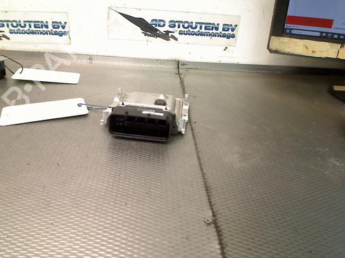 Used Engine control unit (ECU) KIA PICANTO II (TA) 1.0 (69 hp) 27290896