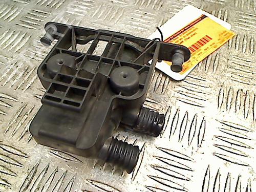 Used Auxiliary water pump BMW 5 (E60) 520 i (170 hp) 13124982