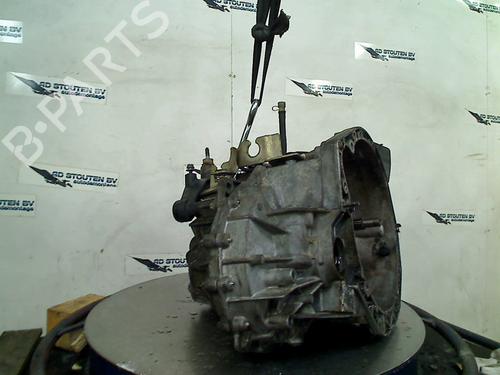 Used Gearbox RENAULT TRAFIC II Van (FL) 2.5 dCi 145 (FL0J) (146 hp) 26973067