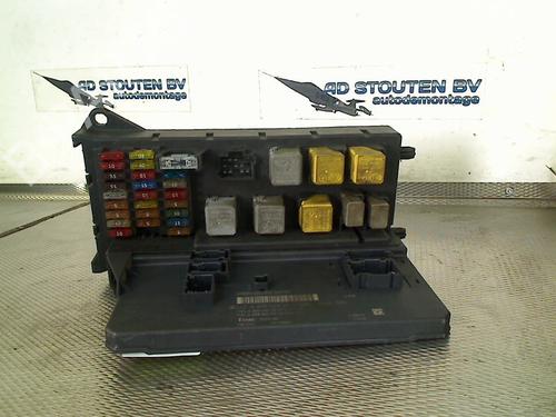 Used Fuse box VW CRAFTER 30-50 Van (2E_) 2.5 TDI (109 hp) 28172989