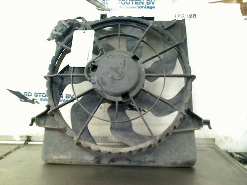 Used Radiator fan Radiator fan HYUNDAI i30 Estate (FD) 1.6 CRDi (116 hp) 34715069 34715069