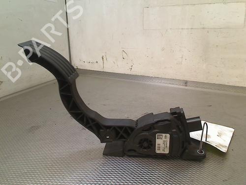 pedal-volvo-v40-hatchback-525-2012-2013-2014-2015-2016-2017-2018-2019-33246993 main image
