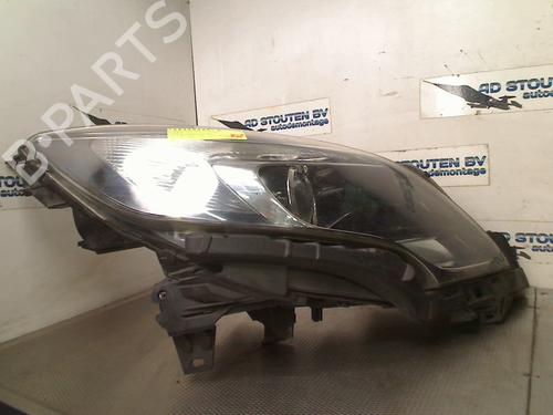Used Right headlight OPEL ZAFIRA TOURER C (P12) 1.6 CDTI (75) (136 hp) 30845287