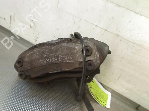 Pinça travão frente direita Pinça travão frente direita MERCEDES-BENZ S-CLASS (W220, V220) S 320 CDI (220.025, 220.125) (204 hp) 33840121 33840121