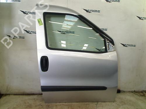 Used Right front door OPEL COMBO Box Body/MPV (X12) 1.3 CDTI (B05) (90 hp) 28111889
