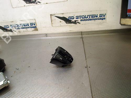 Comutador KIA STONIC (YB) 1.0 T-GDi Eco-Dynamics+ (101 hp) 33017975