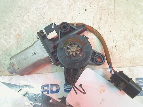 Right front window motor HYUNDAI SANTA FÉ I (SM) 2.4 16V 4x4 | BP11260680E20 