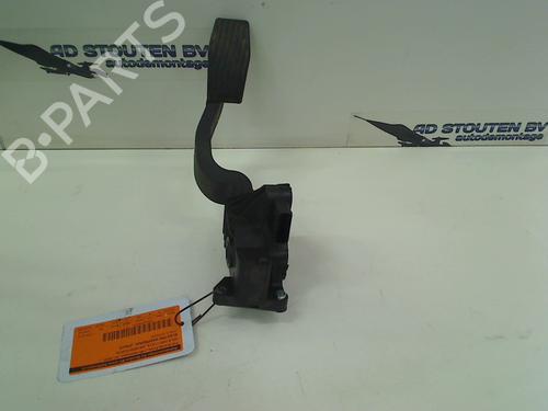 Used Pedal FIAT GRANDE PUNTO (199_) 1.4 (199AXB11, 199AXB1A, 199BXB1A, 199AXL1A) (77 hp) 13123840