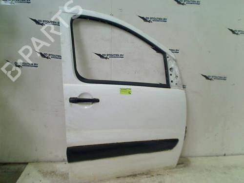 Right front door FIAT SCUDO Van (270_, 272_) 1.6 D Multijet (90 hp) 17977221