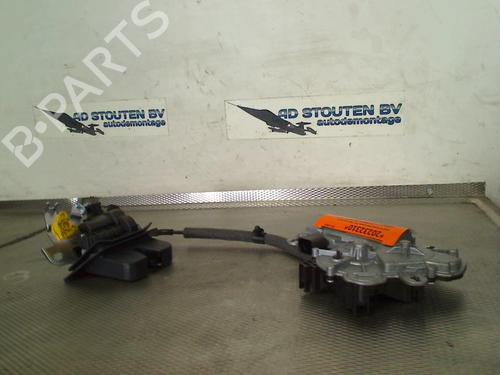 Cerradura de porton trasero Cerradura de porton trasero 39436443 39436443