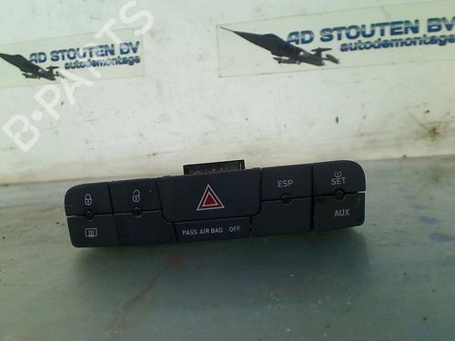 Used Warning switch Warning switch SEAT IBIZA IV (6J5, 6P1) 1.2 TDI (75 hp) 36218643 36218643