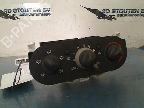 Climate control RENAULT TWINGO II (CN0_) 1.2 (CN0D) | BP15178301I5 