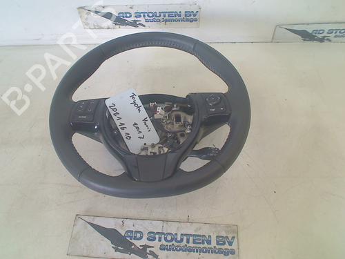 Used Steering wheel TOYOTA YARIS (_P13_) 1.5 Hybrid (NHP130_) (101 hp) 11317819