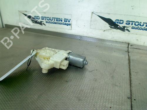 Fensterhebermotor vorne links für MERCEDES-BENZ C-CLASS (W205) C 350 e (205.047) (279 hp) 31263785