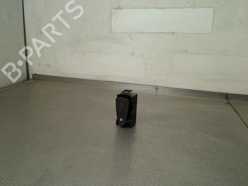 Pulsante luci di emergenza RENAULT MEGANE III Grandtour (KZ0/1) 1.5 dCi (KZ09, KZ0D, KZ1G, KZ29, KZ14, KZ1W, KZ10, KZ1F,... (110 hp) 32262776