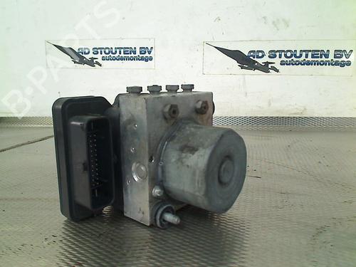 Used ABS pump MERCEDES-BENZ A-CLASS (W176) A 180 CDI / d (176.012) (109 hp) 26233682
