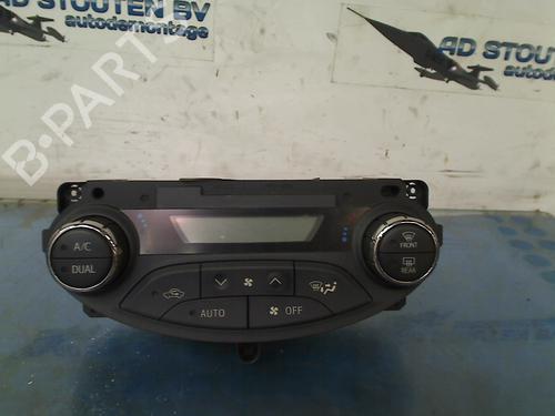 Climate control TOYOTA YARIS (_P13_) 1.0 (KSP130_, KSP130) | BP15725756I5 