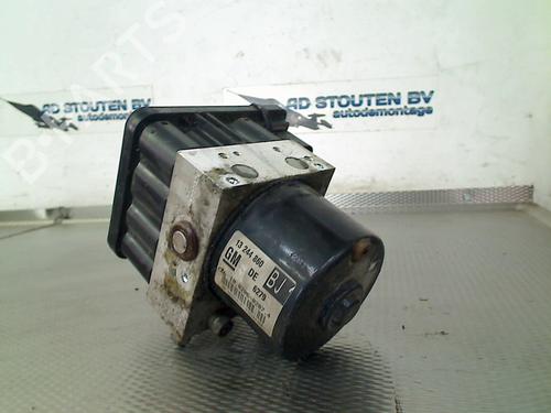 Used ABS pump OPEL ZAFIRA / ZAFIRA FAMILY B (A05) 2.2 (M75) (150 hp) 26205948