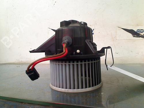 Used Heater blower motor MERCEDES-BENZ V-CLASS (W447) V 250 BlueTEC / d (447.811, 447.813, 447.815) (190 hp) 17825681