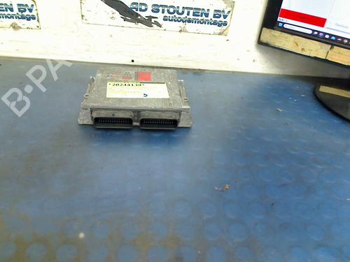 Used Electronic module HYUNDAI TUCSON (JM) 2.0 (141 hp) 21550653