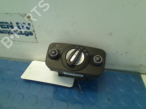 Commande de phare FORD FIESTA VI (CB1, CCN) 1.25 (82 hp) 13613572