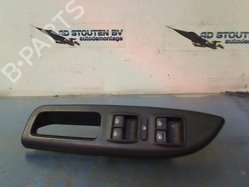 Used Left front window switch SKODA OCTAVIA II Combi (1Z5) 1.2 TSI (105 hp) 17541409