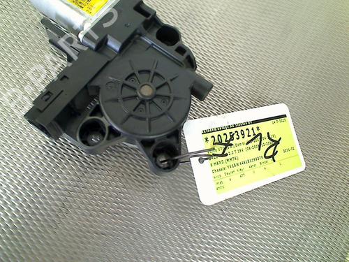 Right front window motor VOLVO V70 III (135) 2.0 T | BP28118127E20 