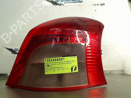 Fanale posteriore destro TOYOTA YARIS (_P9_) 1.3 VVT-i (SCP90_, SCP90R) (87 hp) 31287625