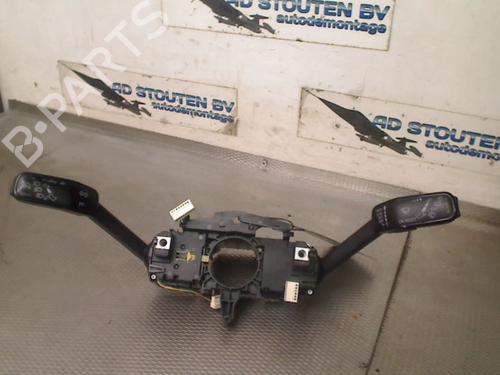 Used Steering column stalk SKODA OCTAVIA III Combi (5E5, 5E6) 1.6 TDI (110 hp) 28690728