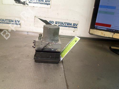 Used ABS pump MERCEDES-BENZ B-CLASS Sports Tourer (W245) B 170 (245.232) (116 hp) 26963415
