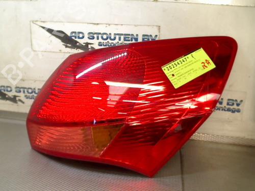 Used Right taillight KIA VENGA (YN) 1.6 CVVT (125 hp) 28690700