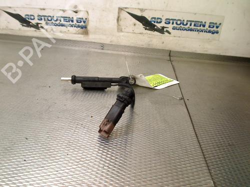 Ander PEUGEOT 2008 I (CU_) 1.2 VTi (82 hp) 30817433