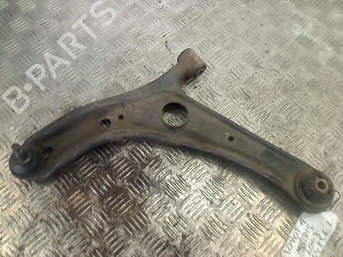 Used Left front suspension arm TOYOTA YARIS (_P1_) 1.3 (SCP12_, SCP13_, SCP12R, SCP13R) (87 hp) 11258009