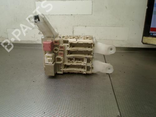 Used Fuse box TOYOTA AURIS (_E15_) 1.6 (ZRE151_, ZRE151R) (124 hp) 30960257