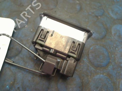 Switch MERCEDES-BENZ B-CLASS Sports Tourer (W246, W242) B 180 (246.242) | BP13616359I30 