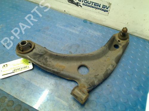 Used Left front suspension arm TOYOTA YARIS (_P13_) 1.5 Hybrid (NHP130_) (101 hp) 13410376
