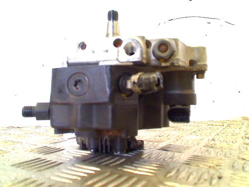 Used Fuel pump AUDI A8 D3 (4E2, 4E8) 4.0 TDI quattro (275 hp) 11306947