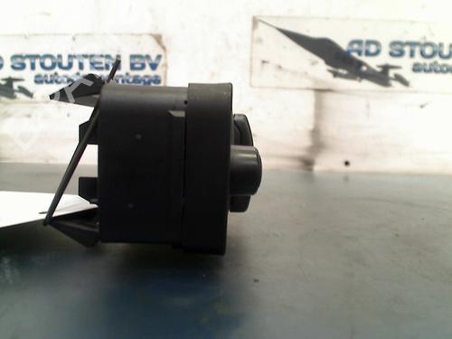 Headlight switch FORD FIESTA VI (CB1, CCN) 1.25 | BP15088257I24 