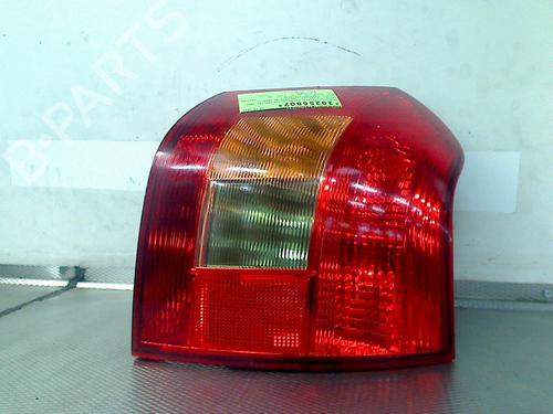 Piloto trasero derecho TOYOTA COROLLA (_E12_) 1.6 VVT-i (ZZE121_, ZZE121R) (110 hp) 30932130