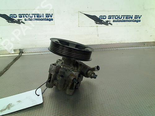 Used Steering pump TOYOTA YARIS (_P13_) 1.0 (KSP130_, KSP130) (69 hp) 30834457