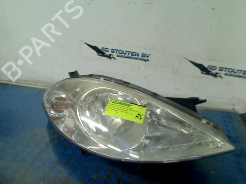 Used Right headlight MERCEDES-BENZ A-CLASS (W169) A 170 (169.032, 169.332) (116 hp) 17220542