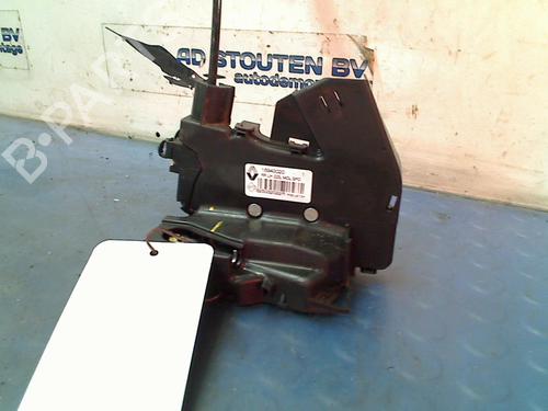 Used Rear left lock RENAULT MEGANE IV Hatchback (B9A/M/N_) 1.5 dCi 110 (B9A3) (110 hp) 11427913