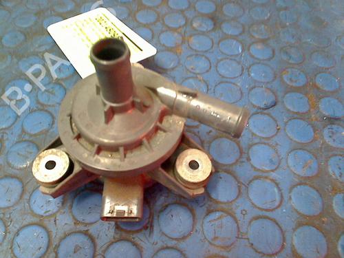 Used Auxiliary water pump Auxiliary water pump TOYOTA YARIS (_P13_) 1.5 Hybrid (NHP130_, NHP130) (101 hp) 13126377 13126377
